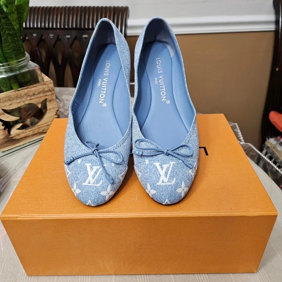 #01540-5310 LOUIS VUITTON DENIM DOLL SHOES - Picture 4 of 12
